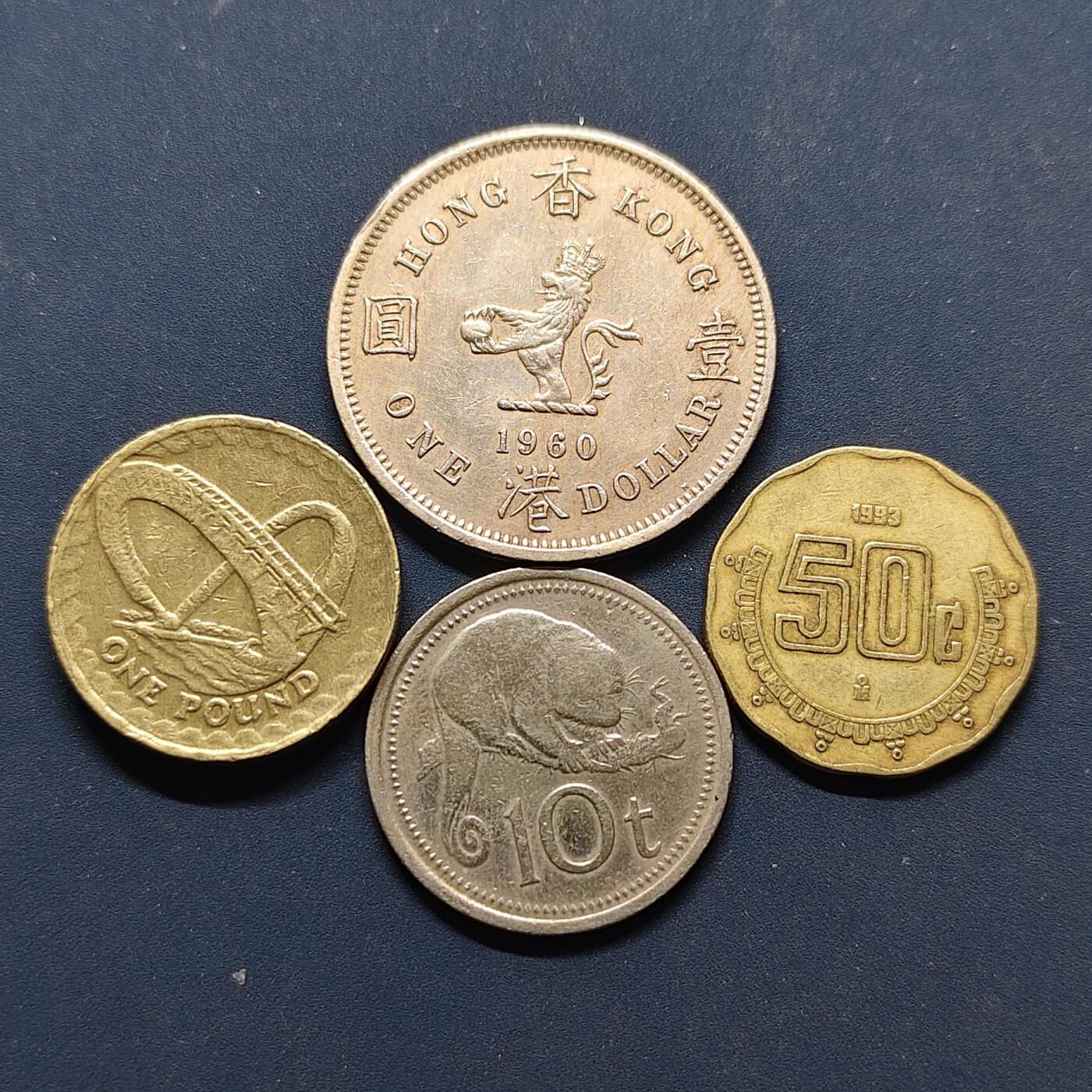 【全场包邮】纯粹捡漏拍496场-持续更新中 世界各国各年份散币4枚一组-香港+墨西哥+巴布亚新几内亚+英国1镑