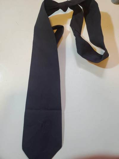 韵星假日拍卖第三十七期 -- Rimey Holidays Auction 37 - 民主德国国家人民军领带一条 带厂标