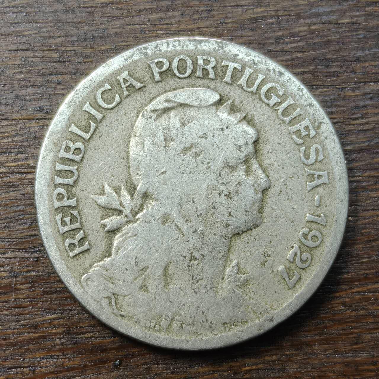 【铜匠收藏】★第138场★散币场。不寄存，30包邮。不满30元，支付5元运费。《接受代拍 代送NGC评级》 67【无寄存】葡萄牙 1927年 1埃斯库多 铜镍币