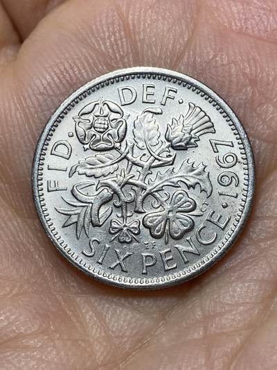 2026年第十一场(总第一百八十场）外国好品散币场(免佣金) - 英国🇬🇧1967年6便士(伊丽莎白二世青年桂冠第二版，普制币关门年)