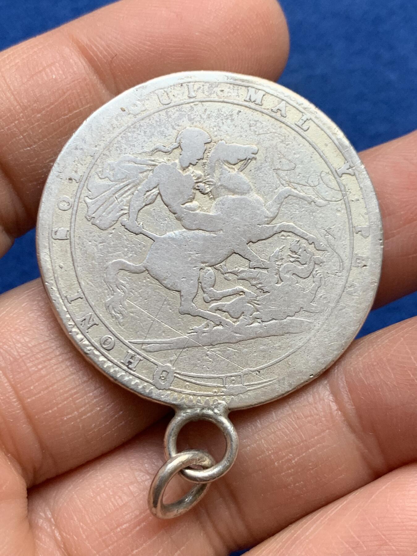 《竞宝斋》第459场 周日，周一，2场连拍 （全场包邮）欢迎送拍 英国乔治三世马剑银币 925银 28.05克 37.7mm