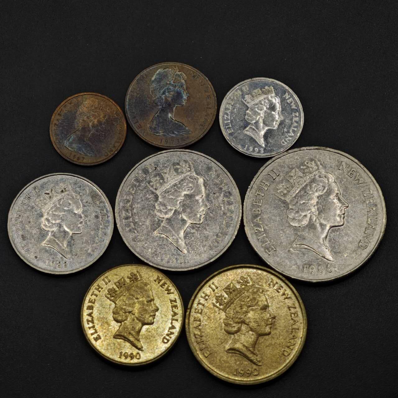 【淘币小摊】实时拍第八百五十拍   散币银币场   满百包邮可预留二周 每周一统一发货   新西兰8枚