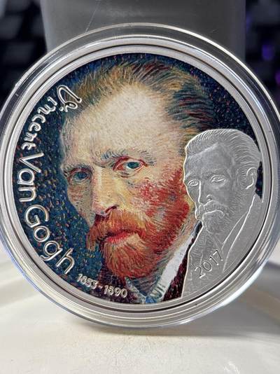 第190期拍卖 - 加蓬2016年画家梵高作品集彩色镀银纪念币，直径50毫米