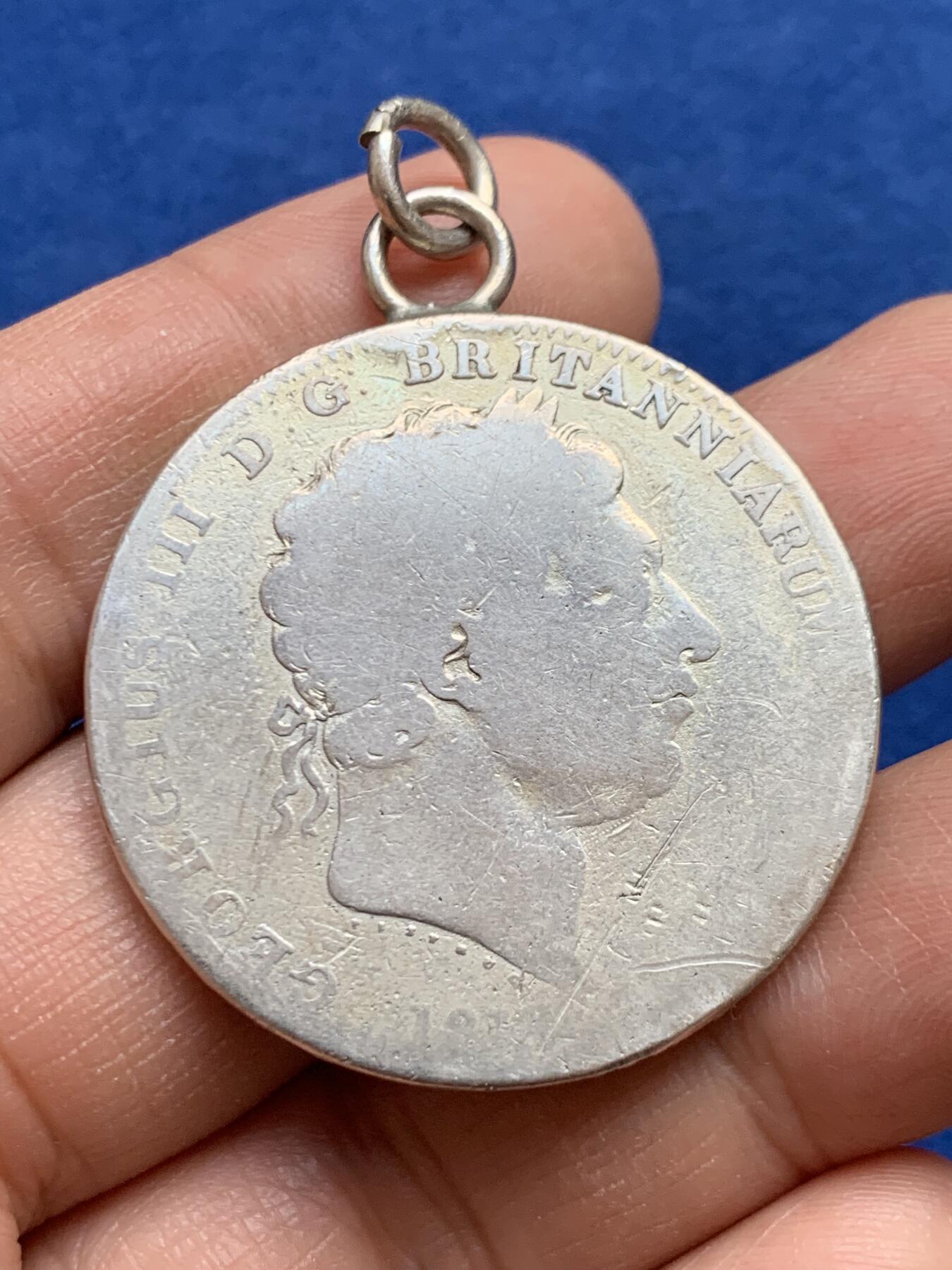 《竞宝斋》第459场 周日，周一，2场连拍 （全场包邮）欢迎送拍 英国乔治三世马剑银币 925银 28.05克 37.7mm