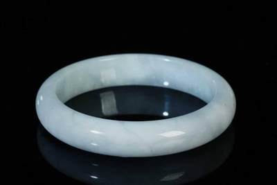 上海都达杂项专场三十四【年后发货全场包邮】  天然冰糯种翡翠手镯86-41