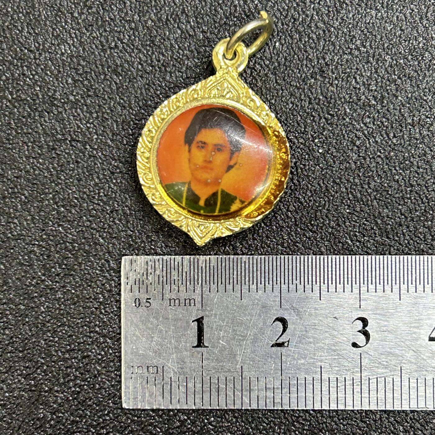 西秦中古拍卖第七十三期 泰国 泰皇普密蓬—王后诗丽吉纪念章