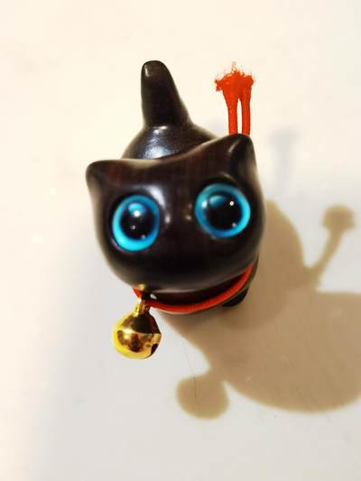 超可爱的卡姿兰大眼睛木雕小猫咪 - 超可爱的卡姿兰大眼睛木雕小猫咪