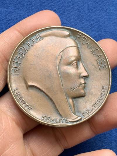 《竞宝斋》第459场 周日，周一，2场连拍 （全场包邮）欢迎送拍 - 法国议会颁发纪念铜章 丰饶角铜标 75.8克 50.2mm