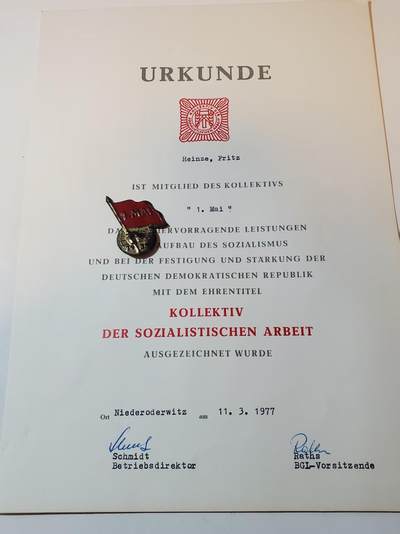 韵星假日拍卖第三十七期 -- Rimey Holidays Auction 37 - 民主德国集体劳动荣誉“五月一日”荣誉称号奖章带证书 少见