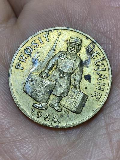 2026年第十一场(总第一百八十场）外国好品散币场(免佣金) - 少见–奥地利🇦🇹1964年维也纳萨赫酒店新年幸运纪念章(该酒店制作的萨赫蛋糕闻名全球)