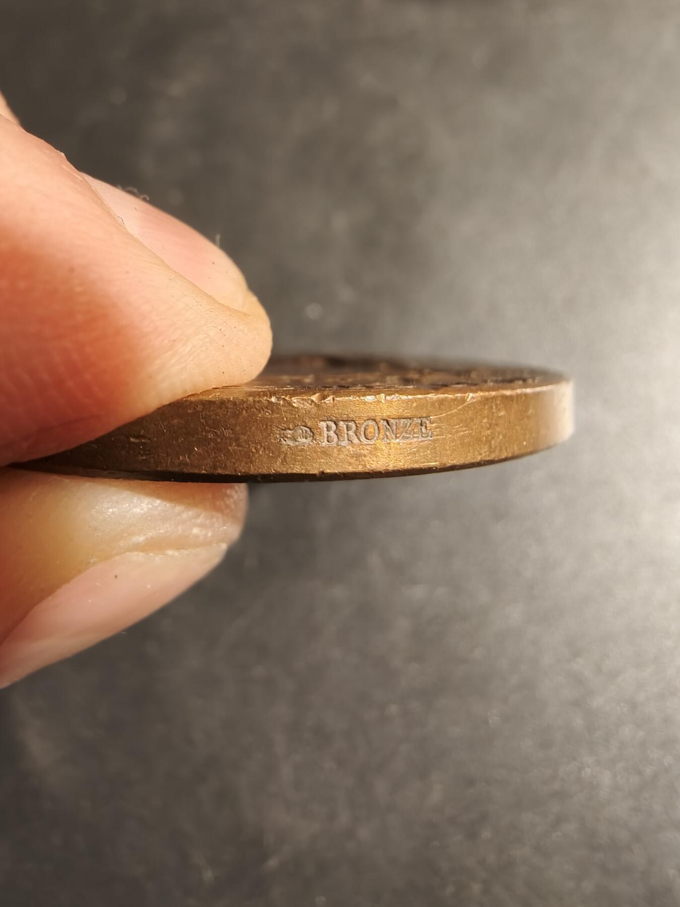 老王徽章第178期 法国战争部射击竞赛大铜章     原盒    戎装玛丽安娜    大师亨利杜布瓦版本     直径50mm     重量65.6g