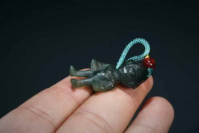 上海都达杂项专场三十四【年后发货全场包邮】  天然和田玉青玉奥特玛吊坠挂件86-97