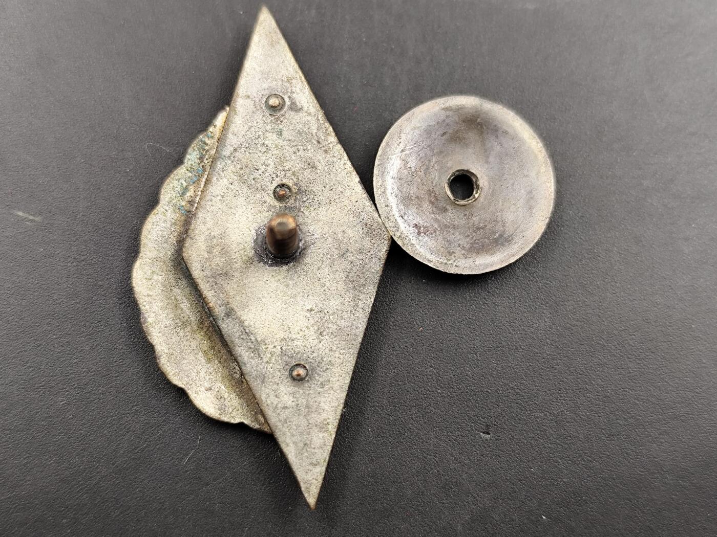 1月18日徽章钱币专场 苏联50年代炮兵学院校徽 少见