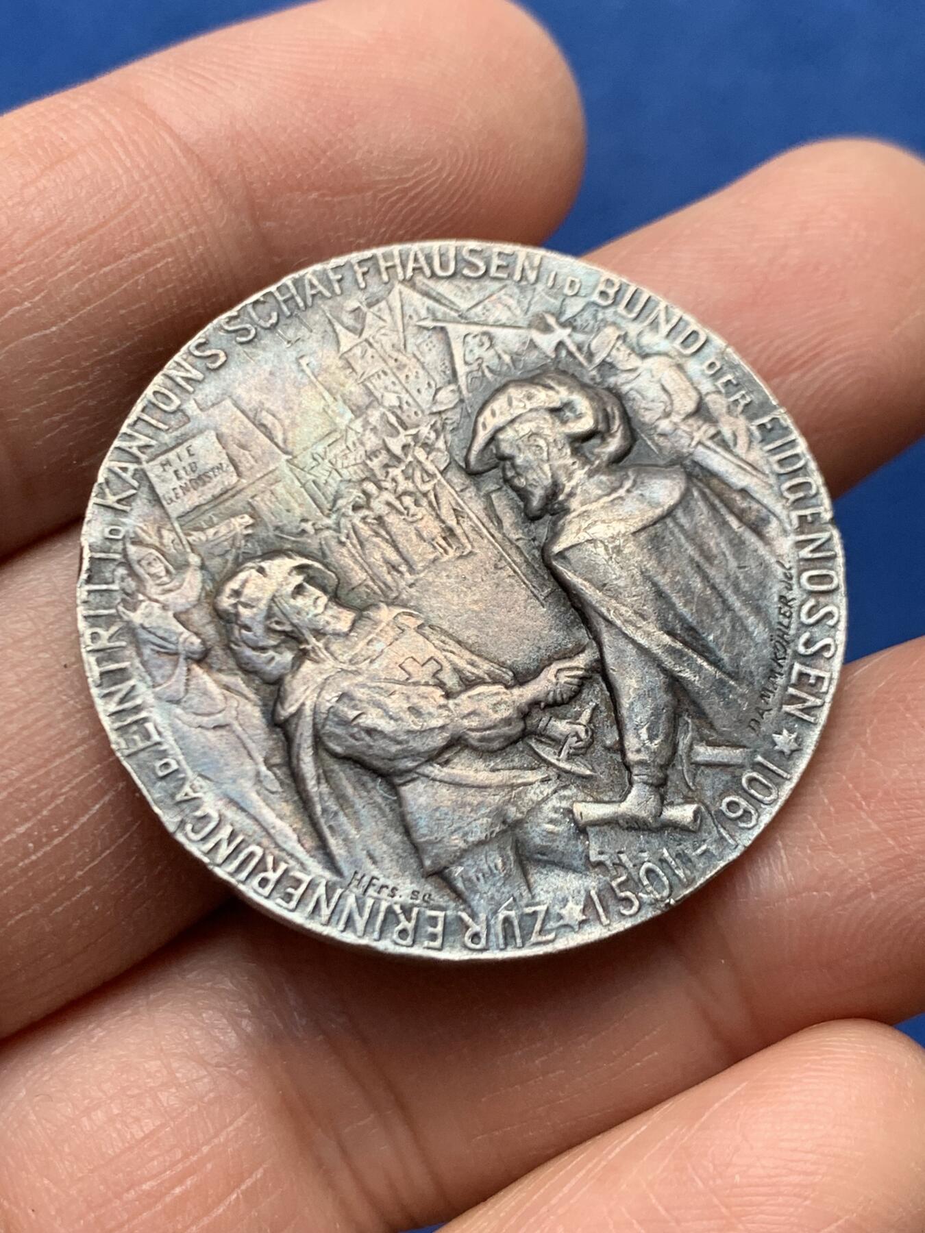 《竞宝斋》第460场 周日，周一，2场连拍 （全场包邮）欢迎送拍 1901年沙夫豪森州加入瑞士联邦400周年纪念银章 19.28克 35mm