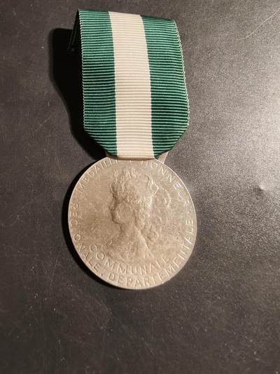 老王徽章第178期 - 法国银级地方嘉奖奖章    2012年实发版