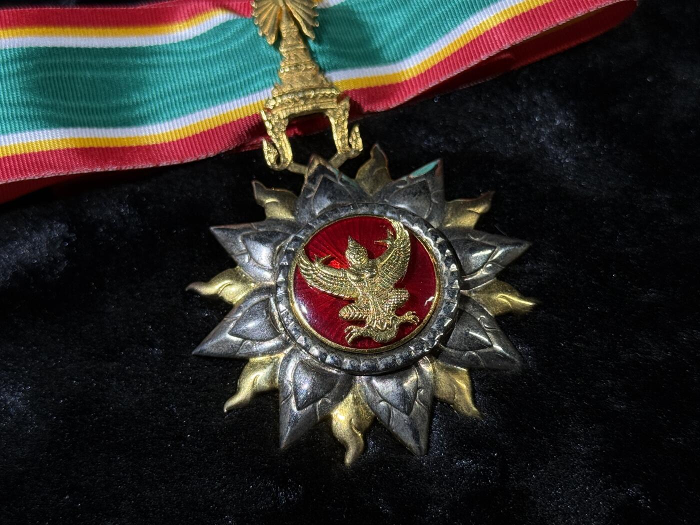 戎马世界章牌大赏第110期 泰国德雷古拉蓬勋章，指挥官级