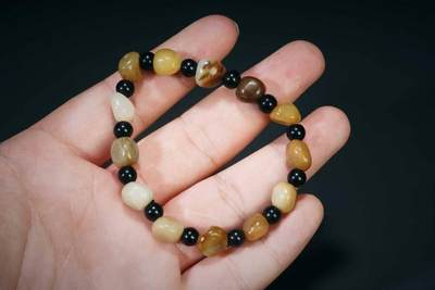 上海都达杂项专场三十四【年后发货全场包邮】  天然和田玉籽料 手串86-79