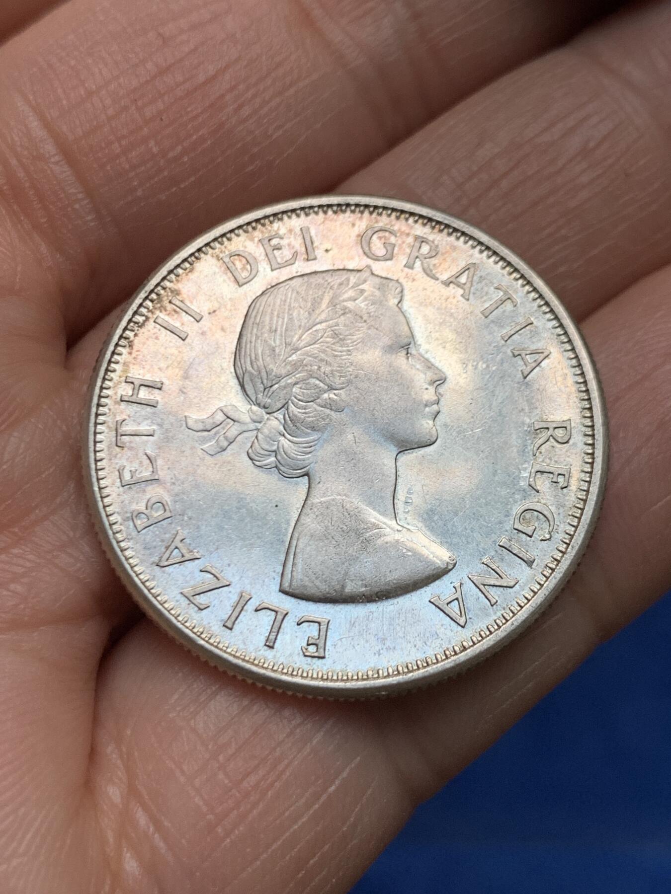 《竞宝斋》第460场 周日，周一，2场连拍 （全场包邮）欢迎送拍 两枚一组 加拿大1964年半圆银币 转光好品 800银 总重23克