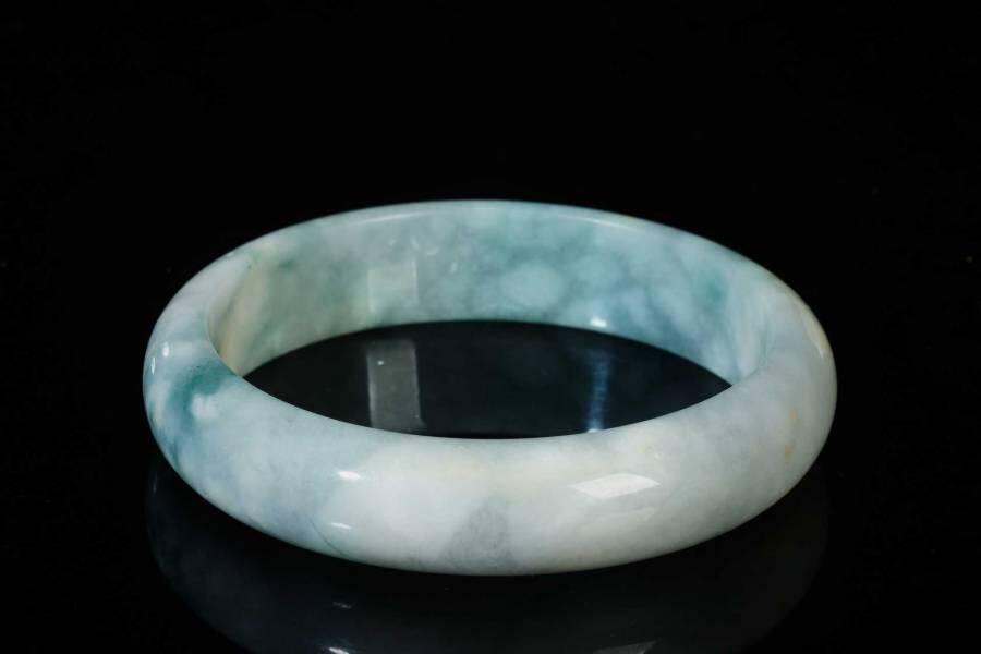 上海都达杂项专场三（全场包邮） 天然 翡翠手镯86-47