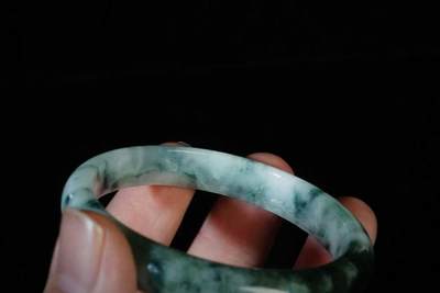 上海都达杂项专场三十四【年后发货全场包邮】  天然冰绿翡翠手镯