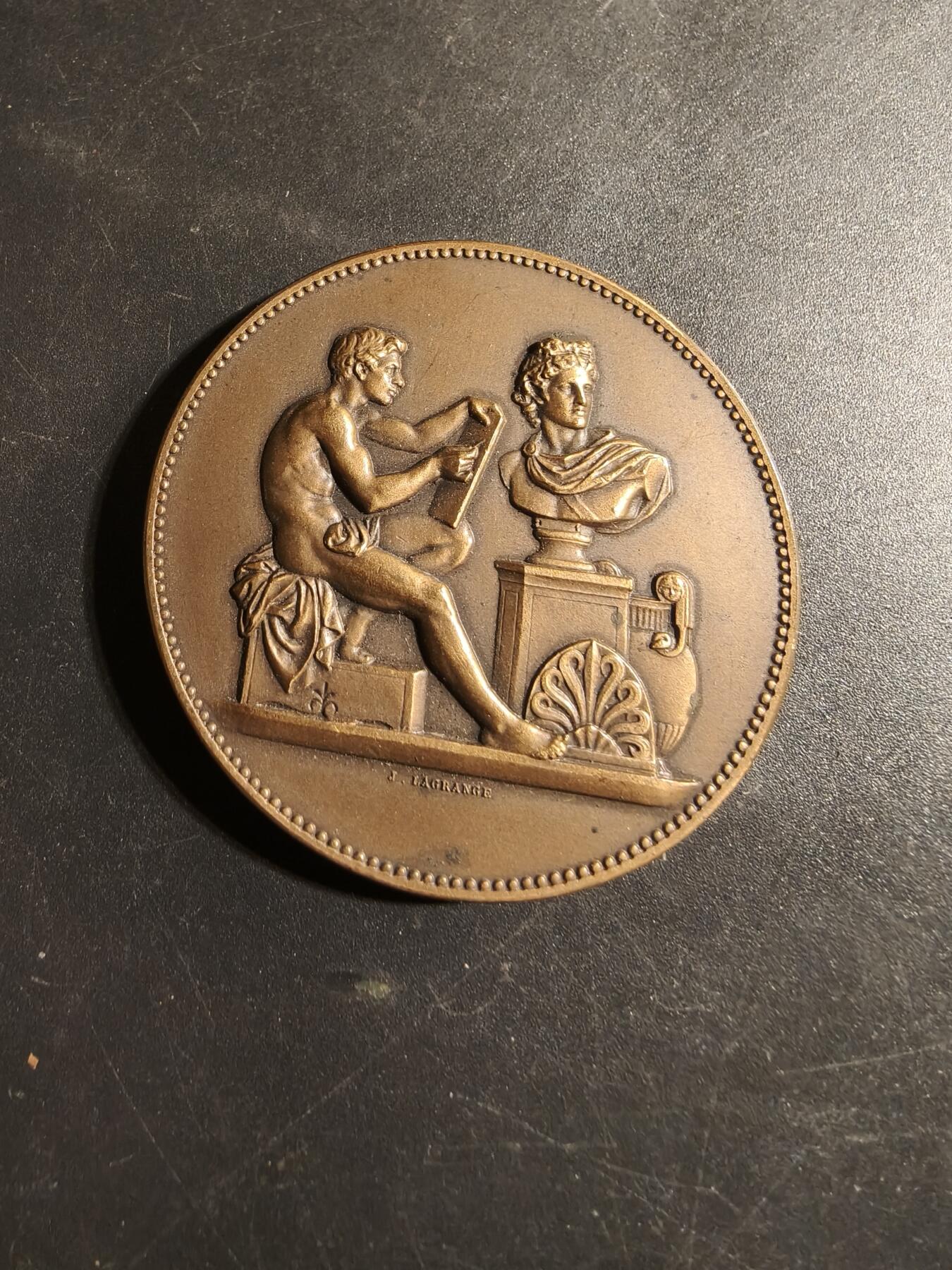 老王徽章第178期 法国巴黎艺术竞赛大铜章     原盒     直径45mm    重量43.3g
