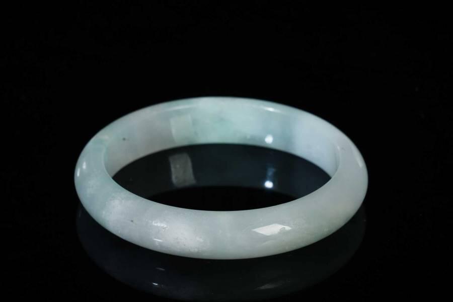 上海都达杂项专场三（全场包邮） 天然冰种翡翠手镯86-39