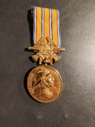 老王徽章第178期 - 法国金级消防员服役奖章    实发