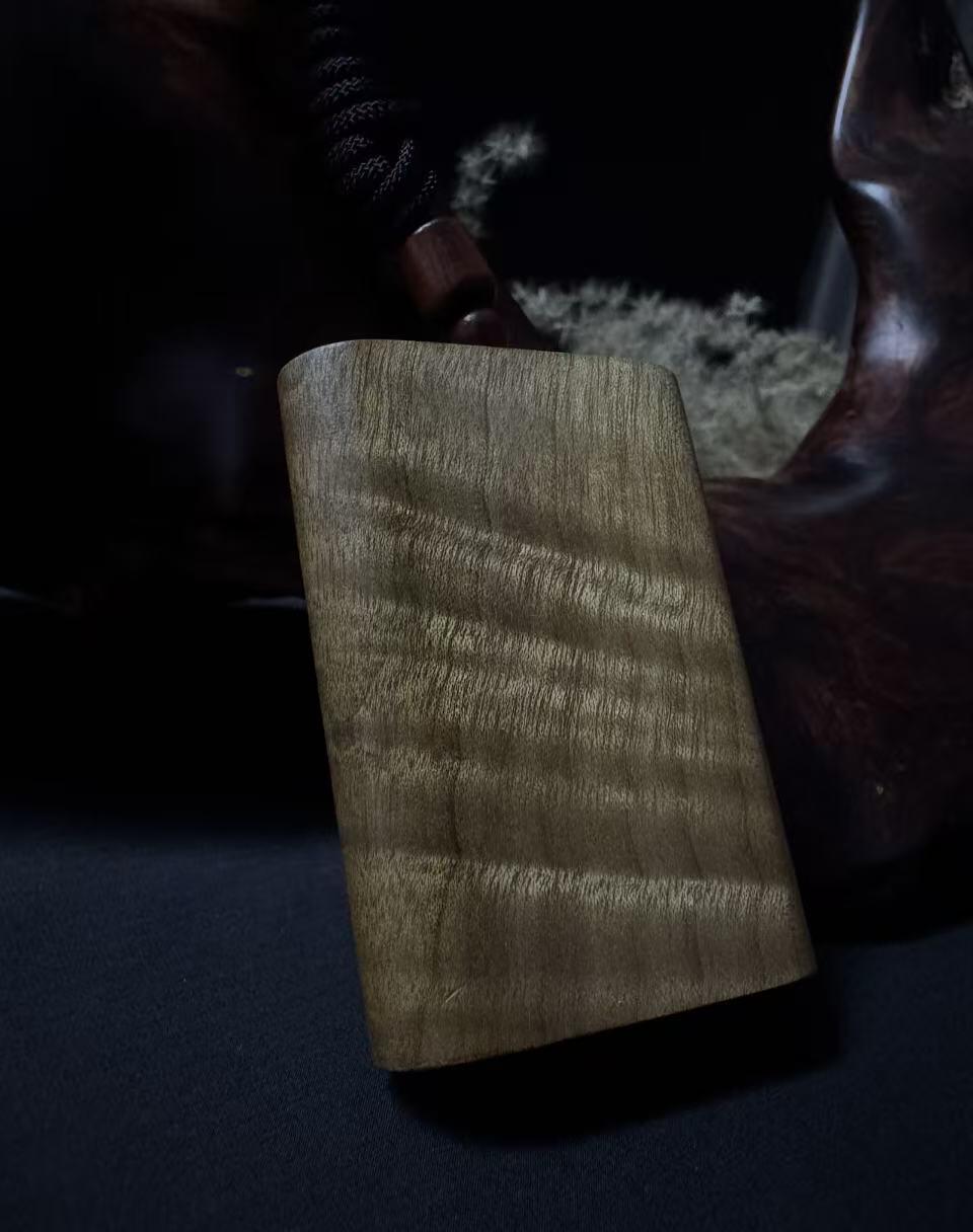 零元拍：B25金丝楠牌子，香喷喷的小金砖，金光闪闪，60/14/41.5