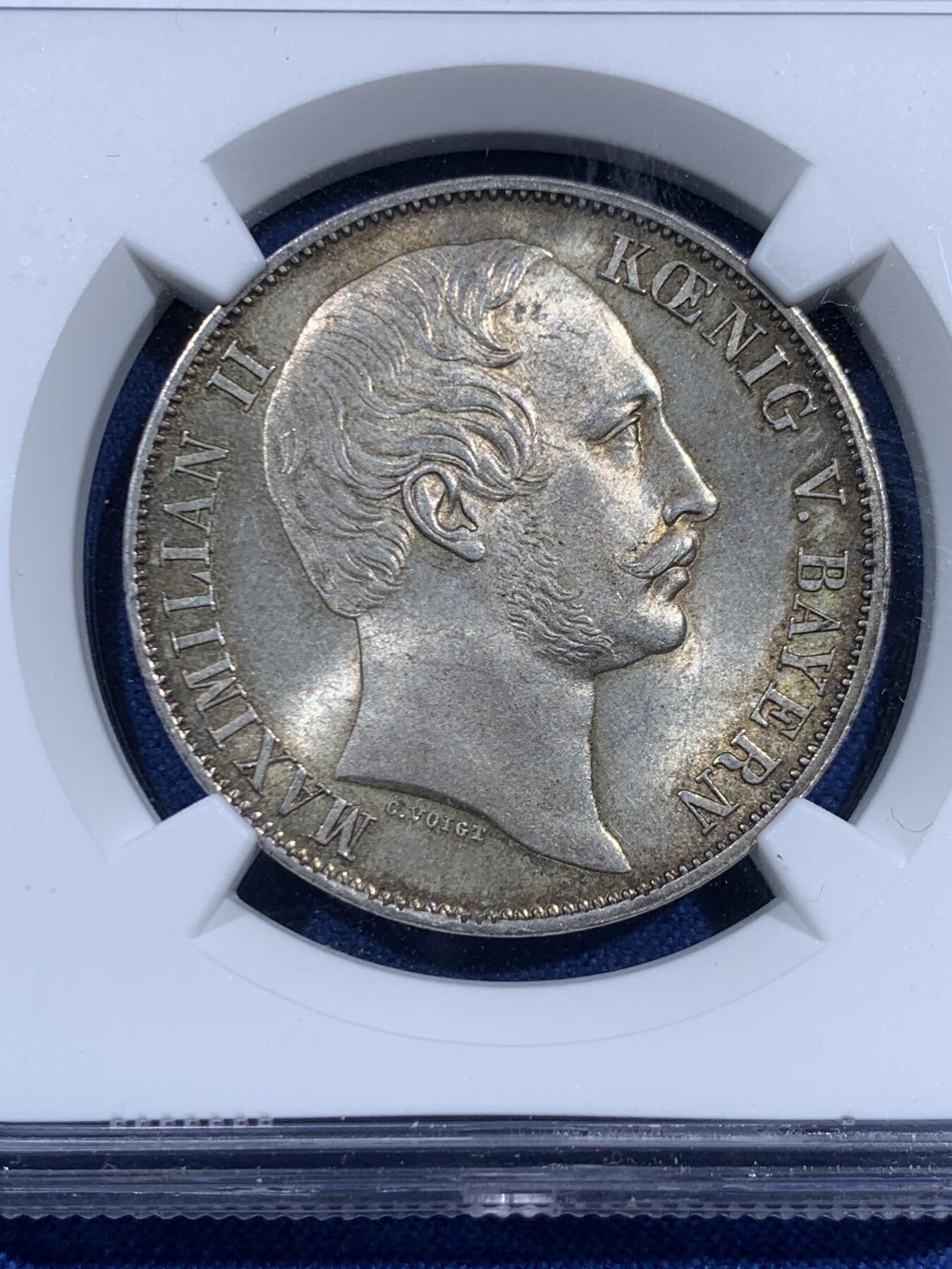 《竞宝斋》第460场 周日，周一，2场连拍 （全场包邮）欢迎送拍 NGC MS63 德国1861年巴伐利亚 马克西米安二世 1泰勒银币，亚军分，更高分仅一枚。转光明显。