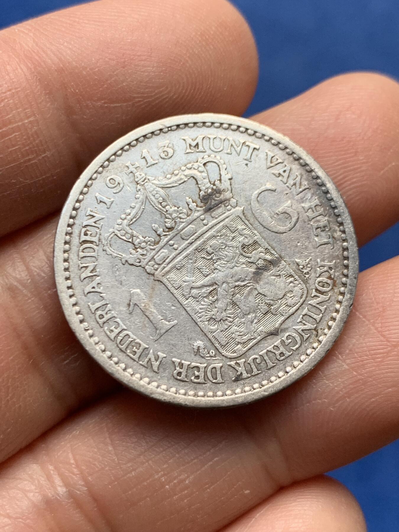 《竞宝斋》第460场 周日，周一，2场连拍 （全场包邮）欢迎送拍 荷兰1913年威廉明娜1盾银币 9.9克 945银