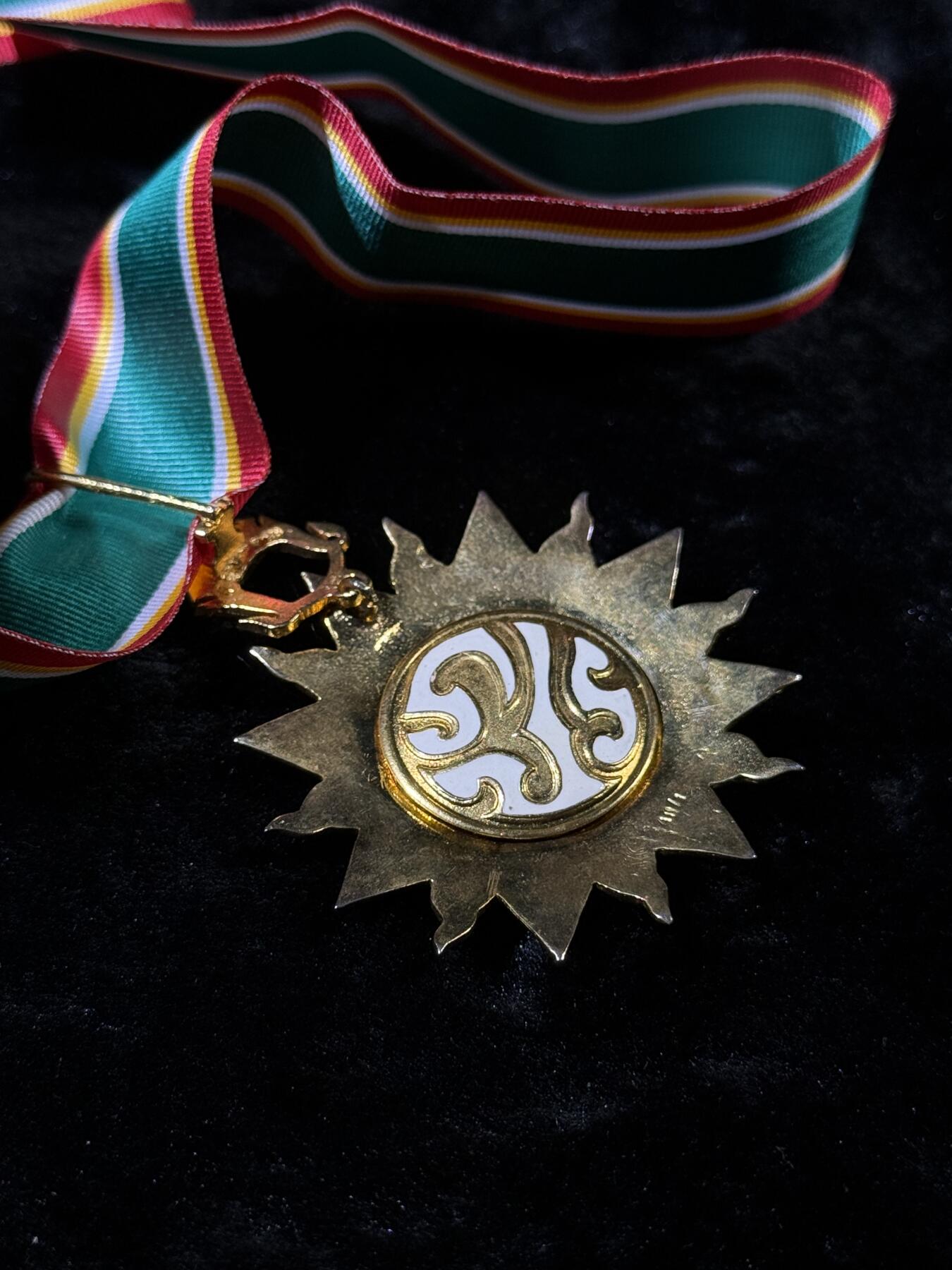 戎马世界章牌大赏第110期 泰国德雷古拉蓬勋章，指挥官级