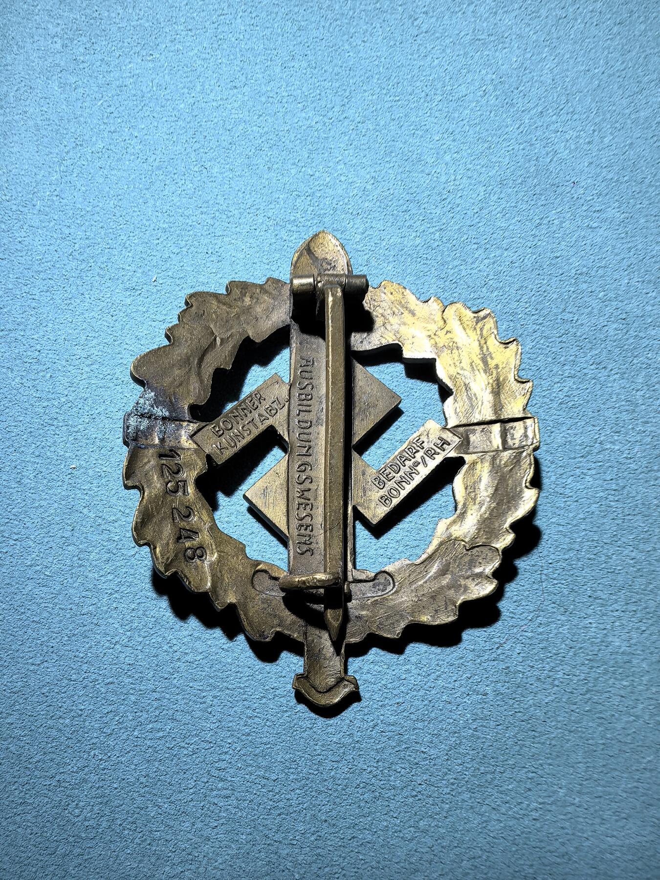 盛世勋华——号角文化勋章邮票专场拍卖第300期 德国（1939）铜级冲锋队（SA）体能奖章 带少见厂标