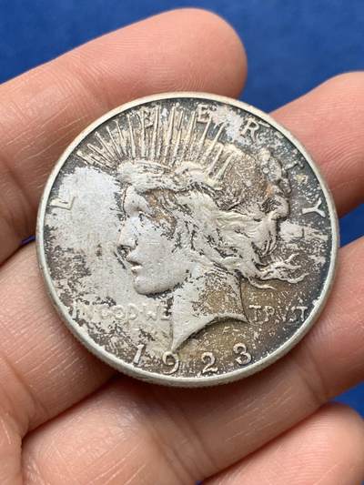 《竞宝斋》第460场 周日，周一，2场连拍 （全场包邮）欢迎送拍 - 美国1923和平一美元银币，S厂标相对少，900银，26.7克