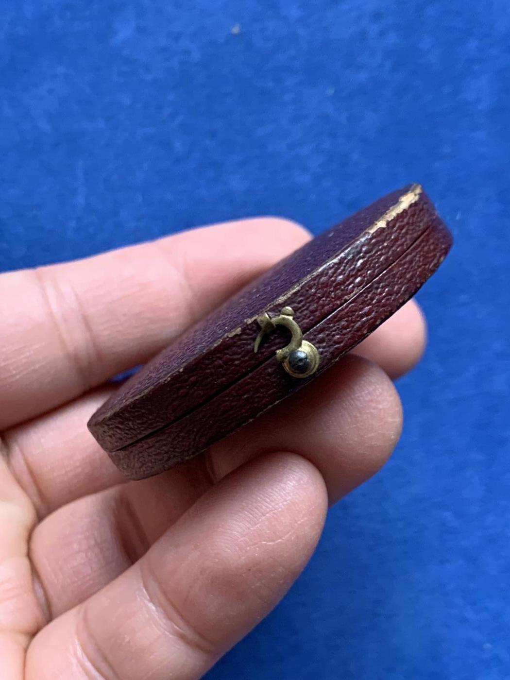 《竞宝斋》第460场 周日，周一，2场连拍 （全场包邮）欢迎送拍 法国1897年商业部墨丘利镀金银章 41.5mm 37克 带银标 盒装