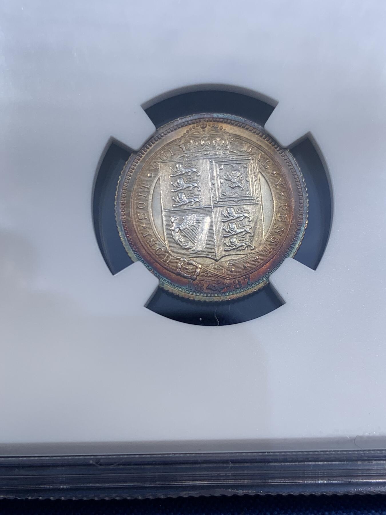 《竞宝斋》第460场 周日，周一，2场连拍 （全场包邮）欢迎送拍 NGC MS63 英国 1887年 维多利亚女王高冠6便士银币 转光强烈 包浆好看