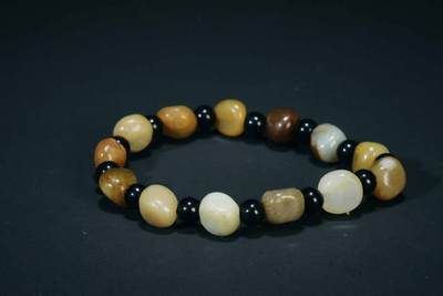 上海都达杂项专场三十四【年后发货全场包邮】  天然和田玉籽料 手串86-79