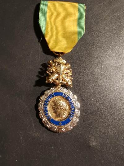 老王徽章第178期 - 法国军事奖章   四共时期