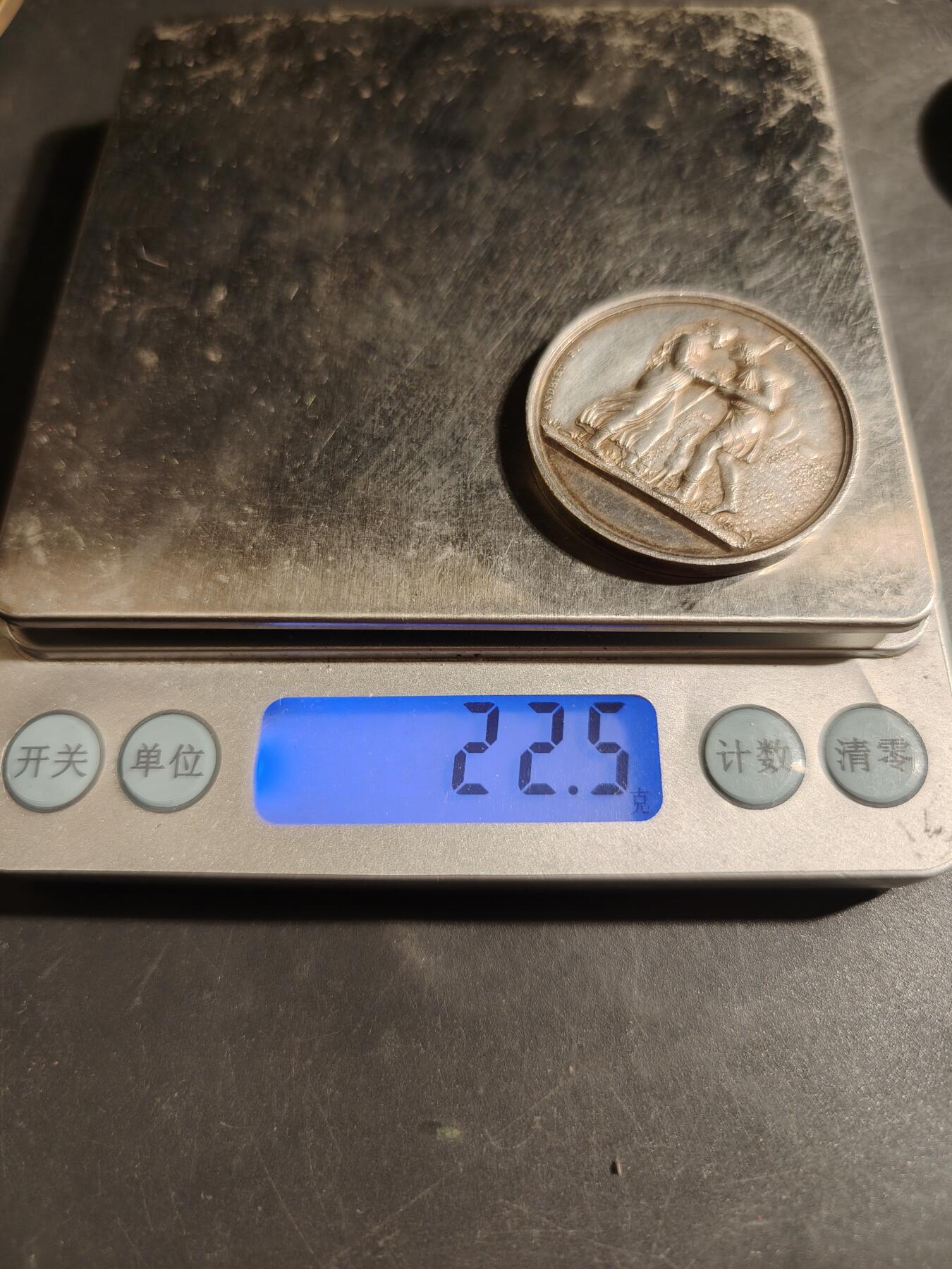 老王徽章第178期 法国婚礼印章    大尺寸    原盒     950银带边铭背铭   1858年实发     直径36mm     重量22.5g     