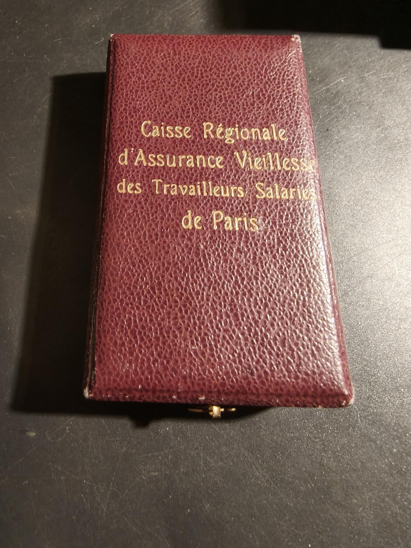 老王徽章第178期 法国工商部银级劳工奖章     原盒     少见20世纪初1901年版     950银      13.9g        950银 