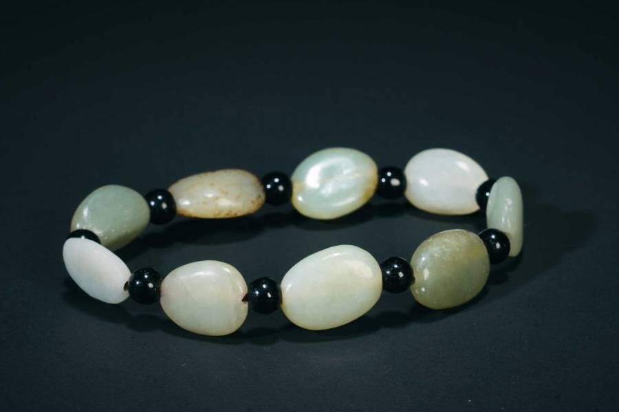 上海都达杂项专场三（全场包邮） 天然和田玉籽料手串86-77