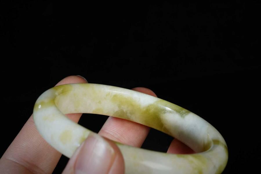 上海都达杂项专场三（全场包邮） 天然蓝田玉贵妃手镯86-33