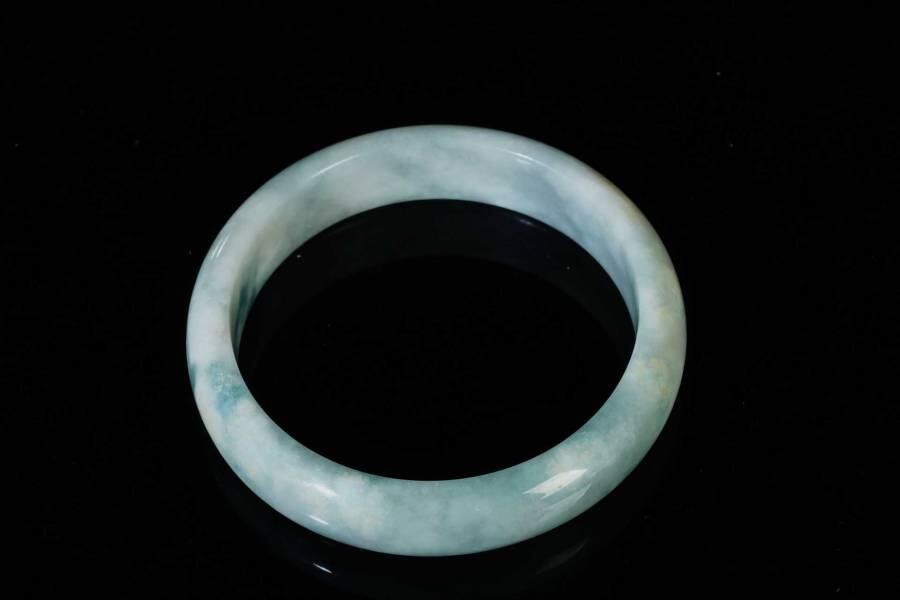 上海都达杂项专场三（全场包邮） 天然 翡翠手镯86-47