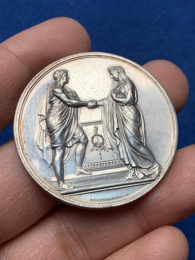 《竞宝斋》第460场 周日，周一，2场连拍 （全场包邮）欢迎送拍 - 法国结婚纪念银章，31.21g，41mm，1832-1841油灯边铭