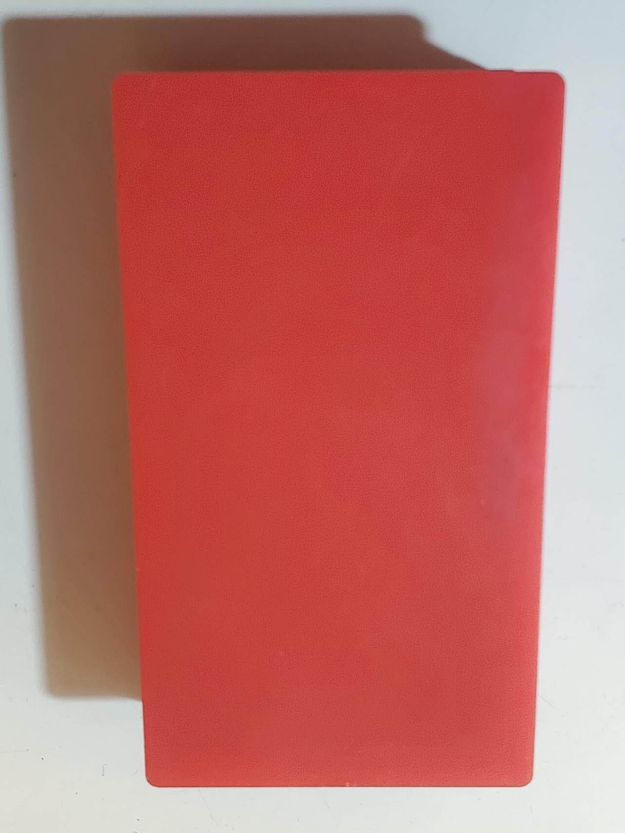 韵星假日拍卖第三十八期 -- Rimey Holidays Auction 38 新加坡共和国武装力量优秀服务奖章 早期绒布内衬版本 铜镀金带原盒 少见