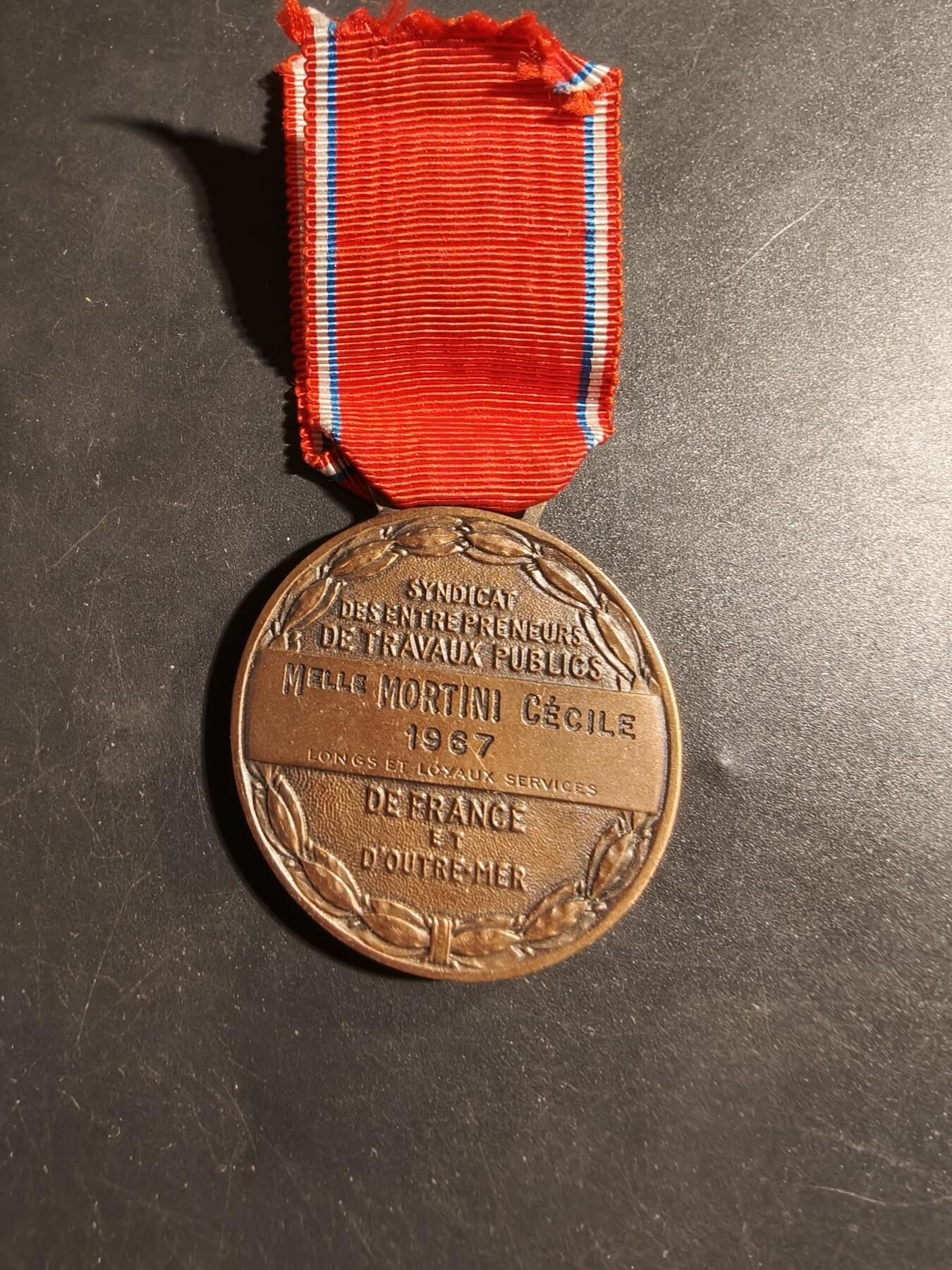 老王徽章第178期 法国铜级公共工程企业家联合会奖章    1967年实发