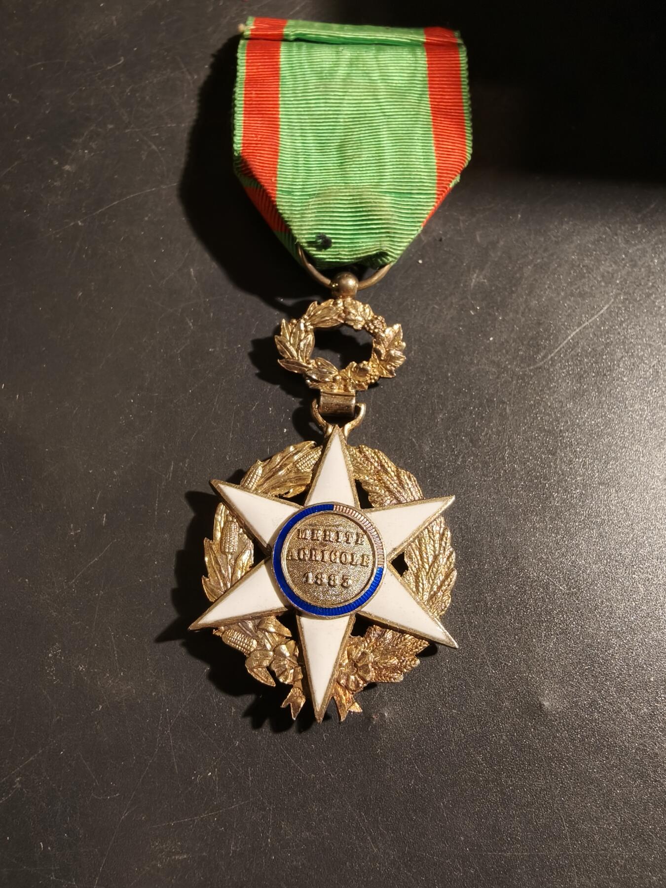 老王徽章第178期 法国军官级农业功绩勋章    原盒     银质镀金珐琅     31.6g