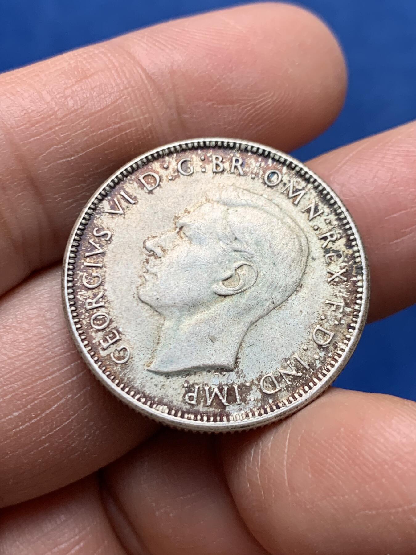 《竞宝斋》第460场 周日，周一，2场连拍 （全场包邮）欢迎送拍 澳大利亚1944年乔治六世1弗洛林银币 高银年份 11.3克 925银 好品带彩