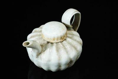 上海都达杂项专场三十四【年后发货全场包邮】   影青釉开片茶壶86-241