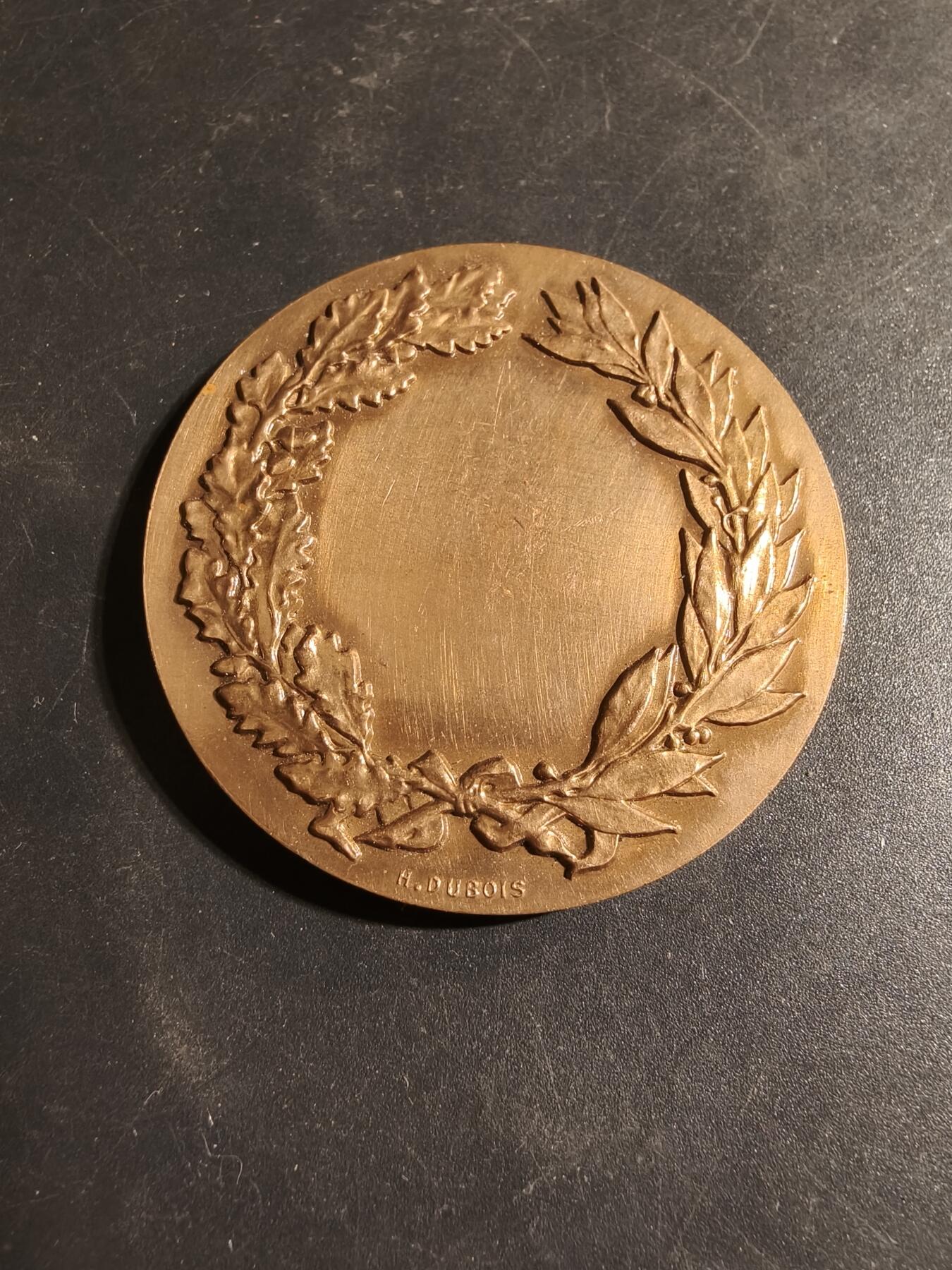 老王徽章第178期 法国工业协会大铜章    原盒    直径50mm    重量64.3g