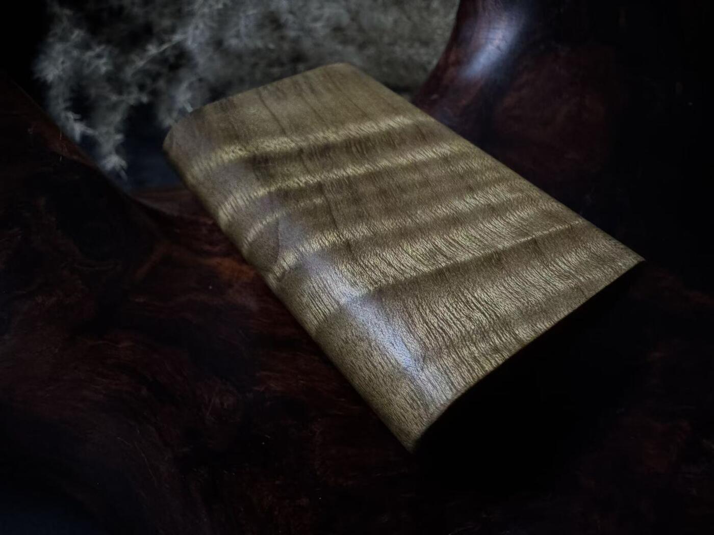 零元拍：B25金丝楠牌子，香喷喷的小金砖，金光闪闪，60/14/41.5